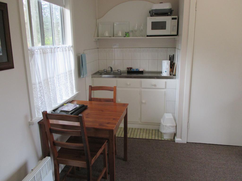 Alpine Riverside Cottages 포리펀카 외부 사진